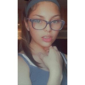 Meet your Posher, Darissa